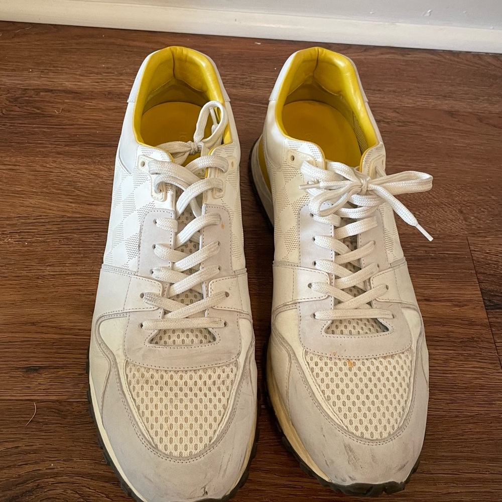 Authentic used Louis Vuitton Men run away sneakers, size 10.5